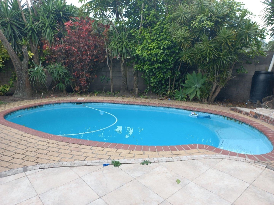 3 Bedroom Property for Sale in Seavale Eastern Cape